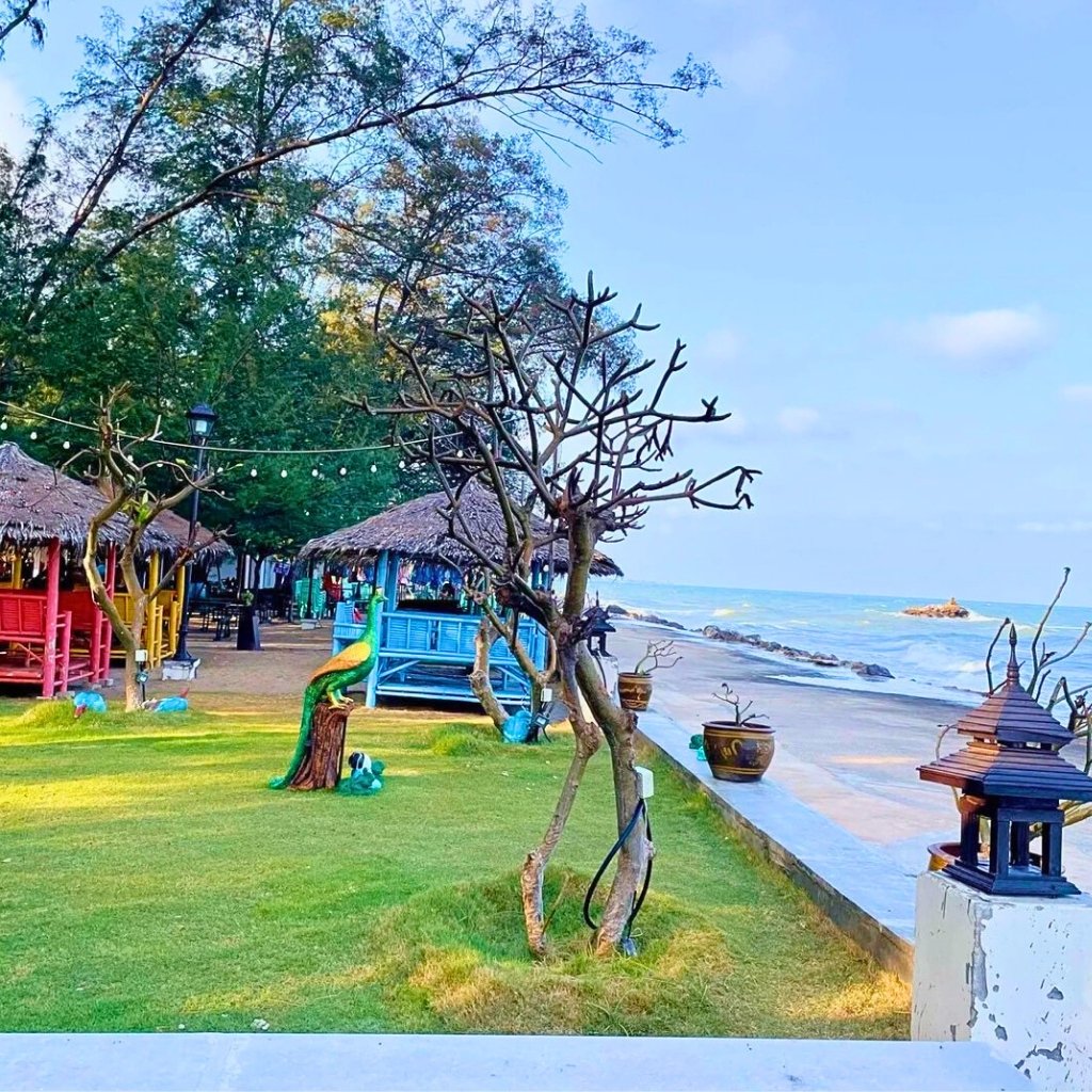 สวนริมหาดปึกเตียน